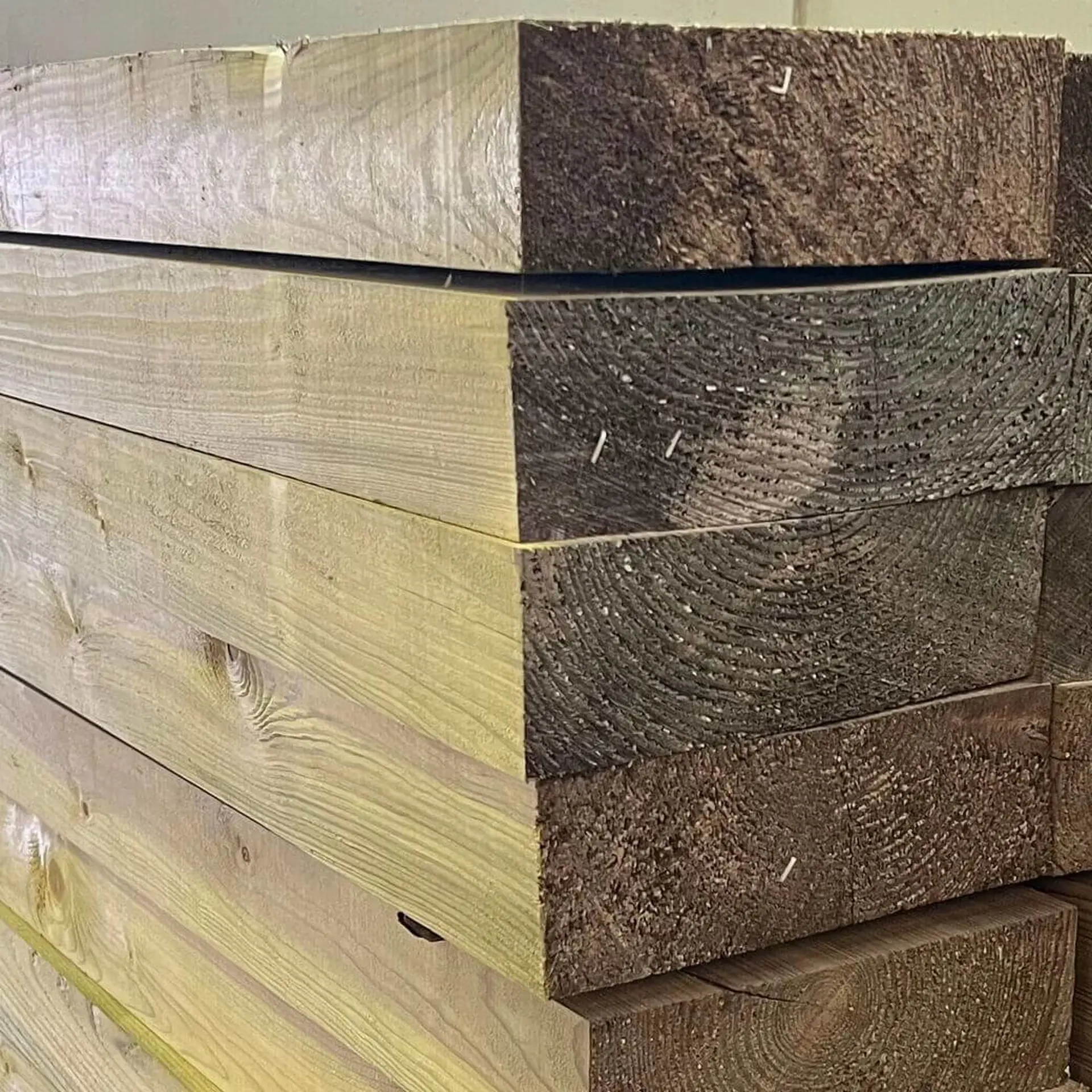 Solid pine beams, planed - 80x240x7000