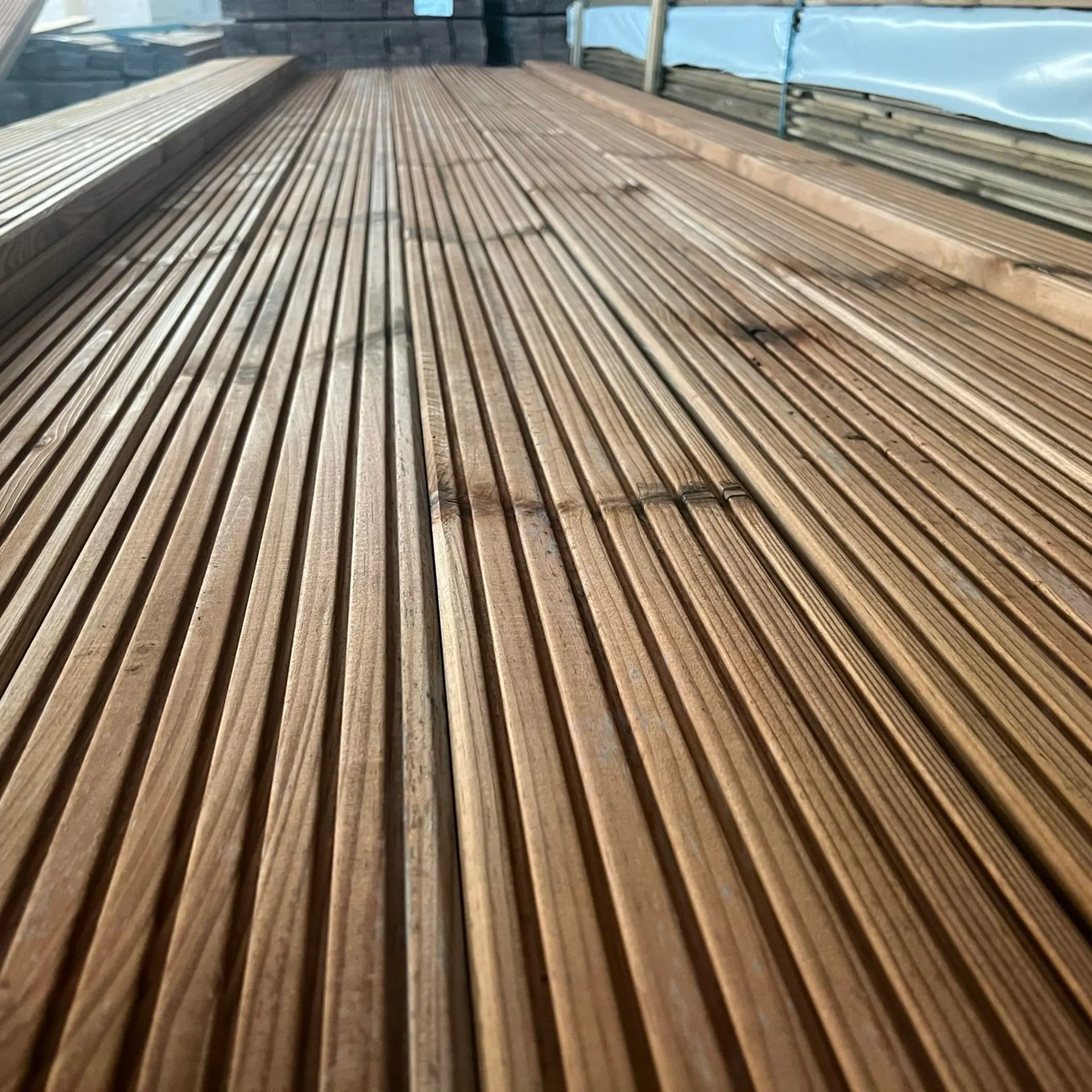 Brown Pine Decks - 28x145x4800