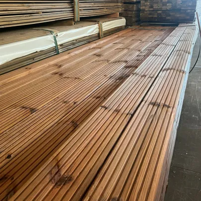 Decks de Pinho Castanho - 28x145x4800