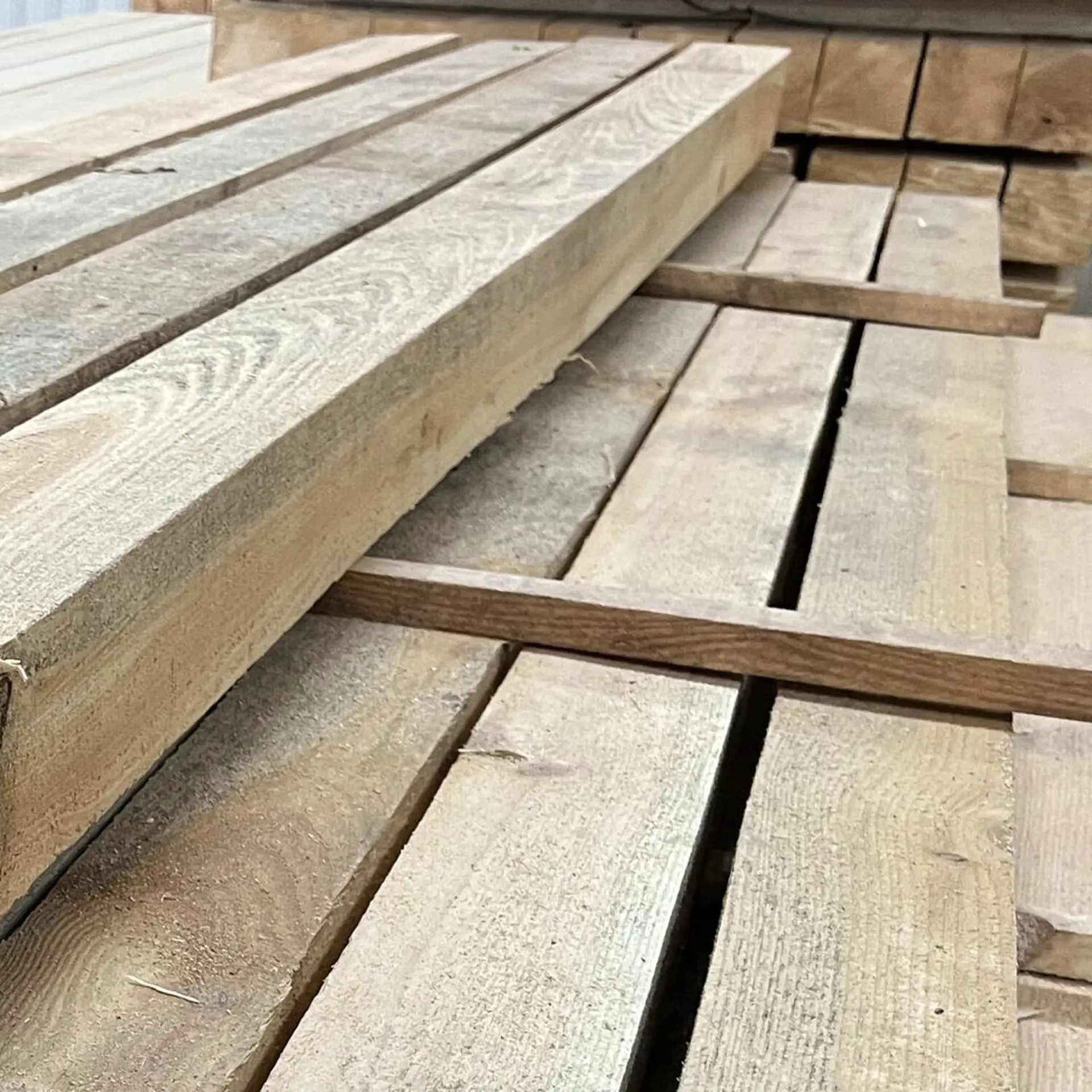 Pine joists rough - 98x98x2400